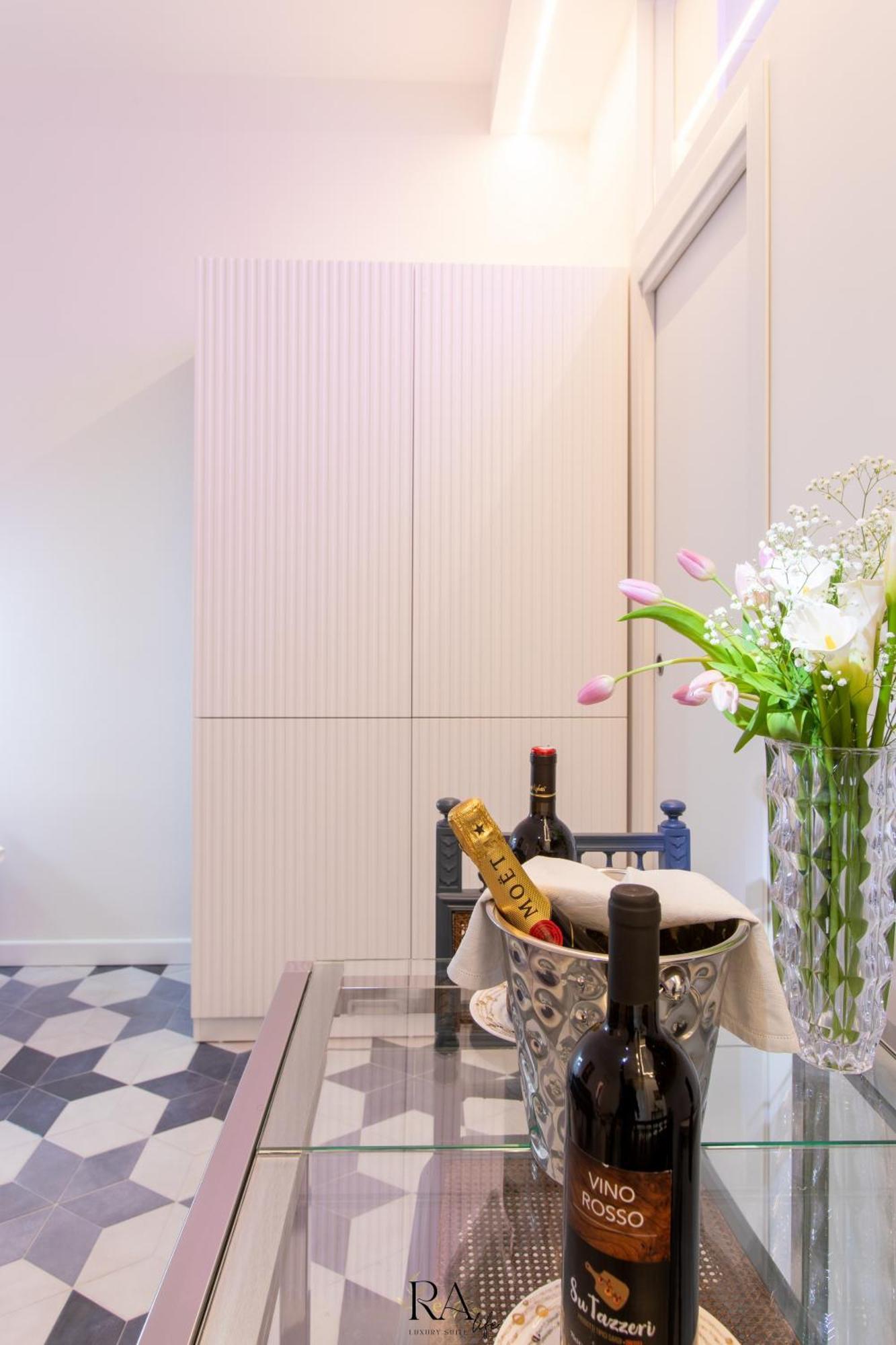Rea Life Luxury Suite Cava deʼ Tirreni Exteriör bild